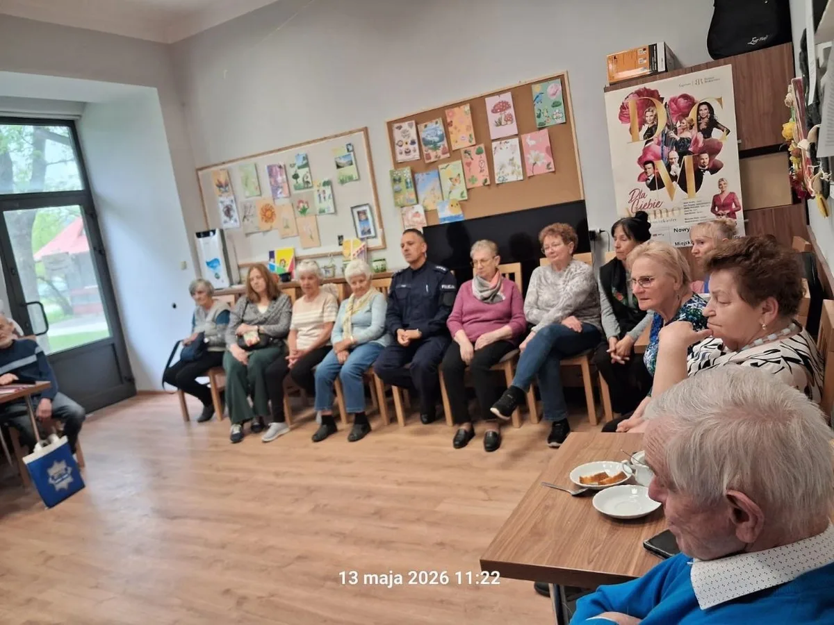 Edukacyjne spotkanie dla seniorów w Nowym Targu na temat bezpieczeństwa